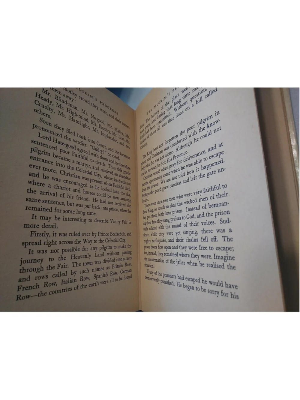 The Pilgrim's Progress RETOLD by Laurence G.S. Morris The Mayflower Series HB DJ